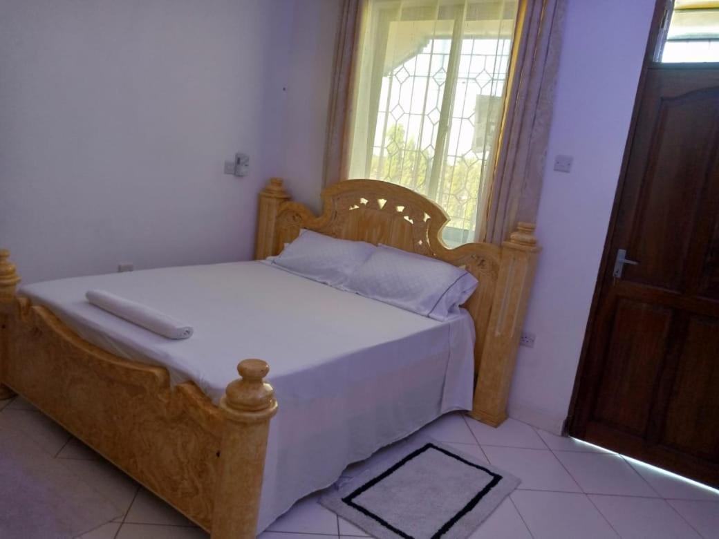 Lux Suites Bamburi Furnished Apartments Exterior foto