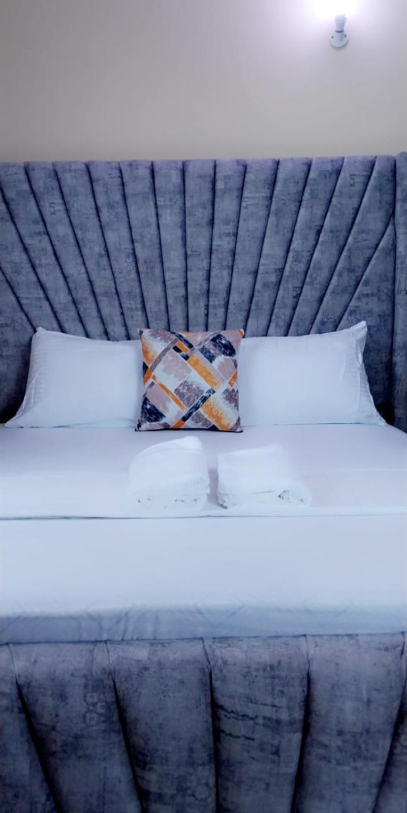 Lux Suites Bamburi Furnished Apartments Exterior foto